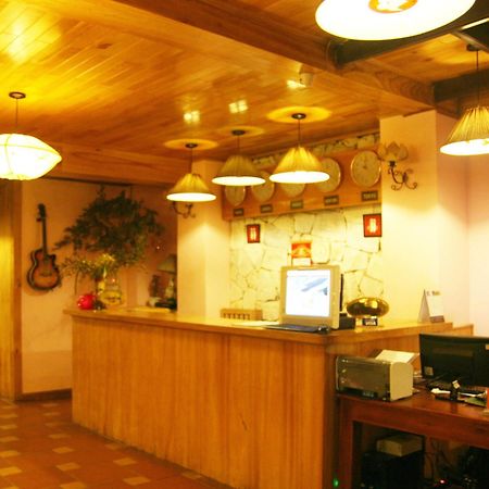Four Seasons Hotel 萨帕 外观 照片